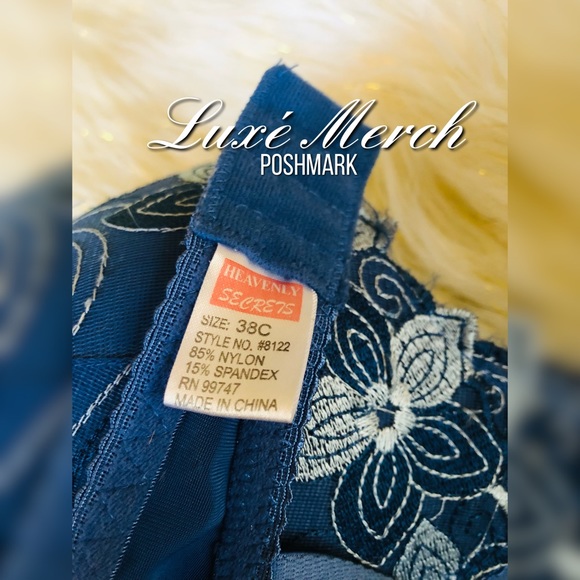 👙 Elegant Panty & Bra Set - Embroidered Stitching - Picture 2 of 7